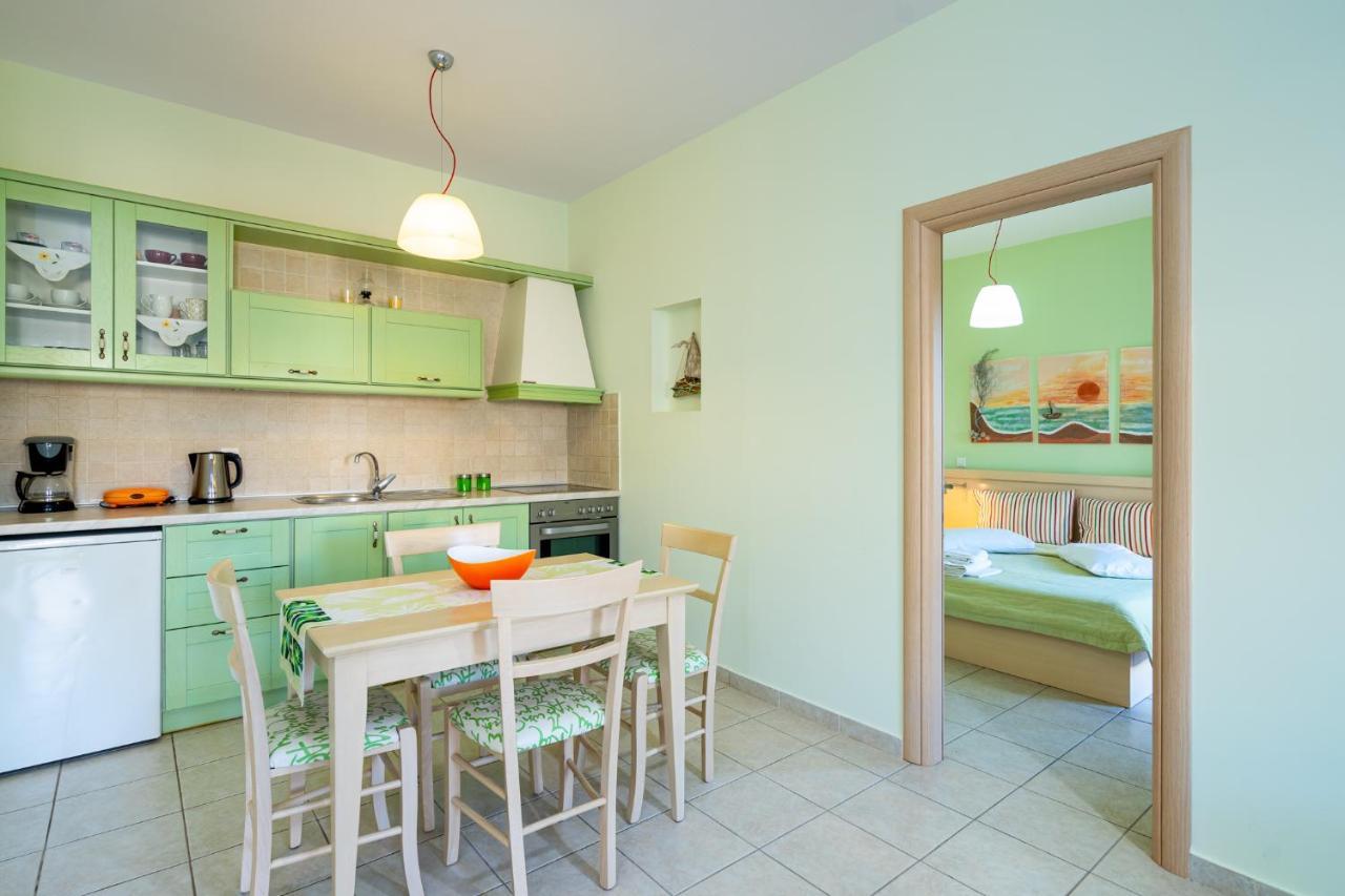 Georgia'S Apartments Kouremenos Beach Anevato Exteriér fotografie